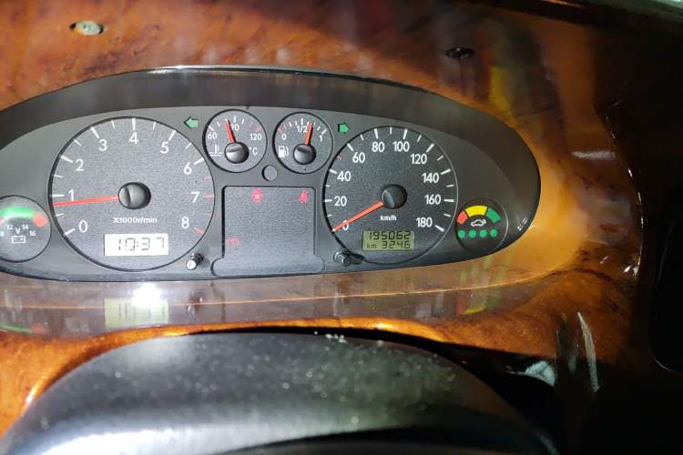 Used JAC Refine 2012 2.0L Timeless Edition HFC4GA3 Odometer Close Up