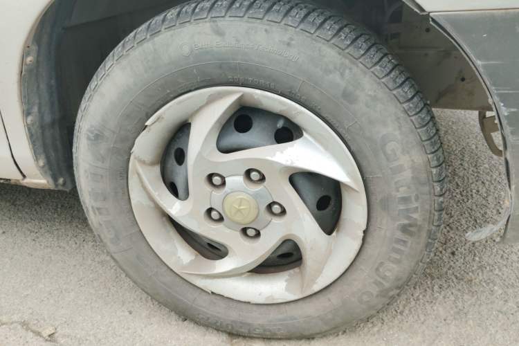 Used JAC Refine 2012 2.0L Timeless Edition HFC4GA3 Right Front Wheel Hub