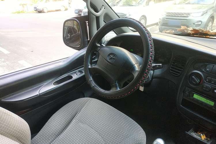 Used JAC Refine 2012 1.9T Shuttle Diesel Comfort Version HFC4DB1-2C Steering Wheel