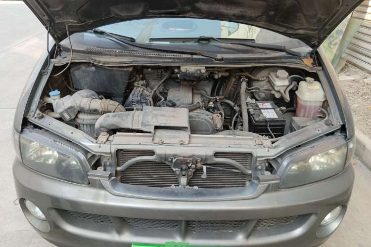 Used JAC Refine 2015 2.0L Shuttle Gasoline Long-Wheelbase Comfort Version HFC4GA3-3D Engine Bay