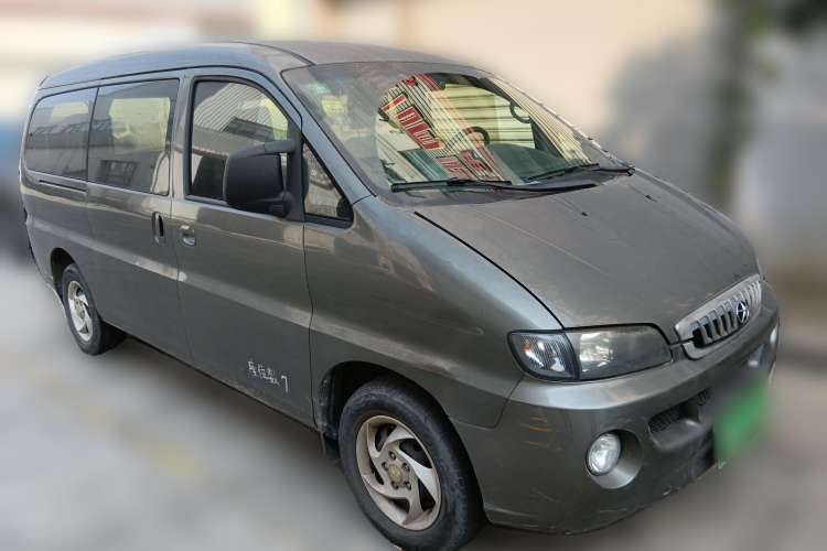 Used JAC Refine 2015 2.0L Shuttle Gasoline Long-Wheelbase Comfort Version HFC4GA3-3D Front Right 45 Deg