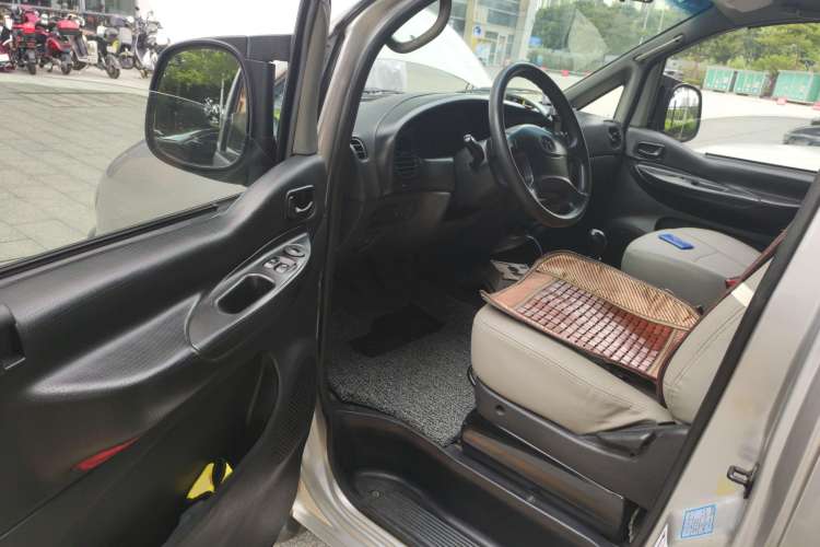 Used JAC Refine 2015 2.0L Shuttle Gasoline Long-Wheelbase Comfort Version HFC4GA3-3D Driver Seat