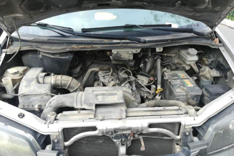 Used JAC Refine 2015 1.9T Shuttle Long-Wheelbase Comfort Model HFC4DB1-2C Engine Bay