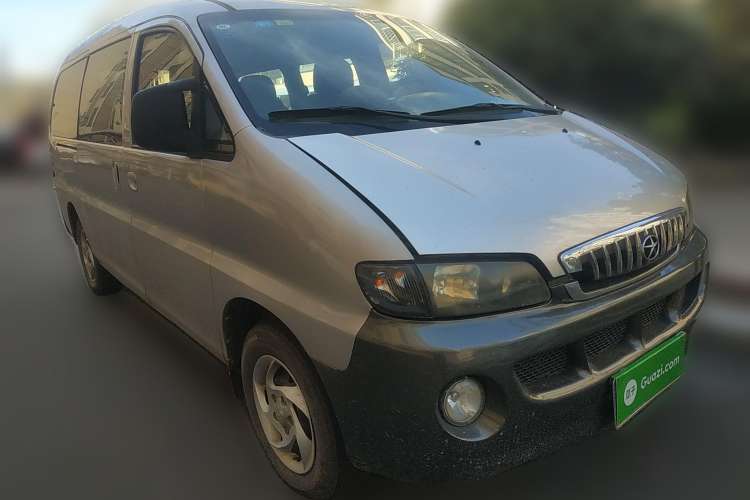 Used JAC Refine 2015 2.0L Shuttle Gasoline Long-Wheelbase Standard Version HFC4GA3-3D Front Right 45 Deg