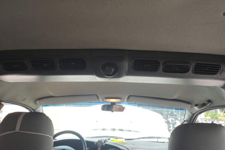 Used JAC Refine 2015 2.0L Shuttle Gasoline Long-Wheelbase Comfort Version HFC4GA3-3D Headliner