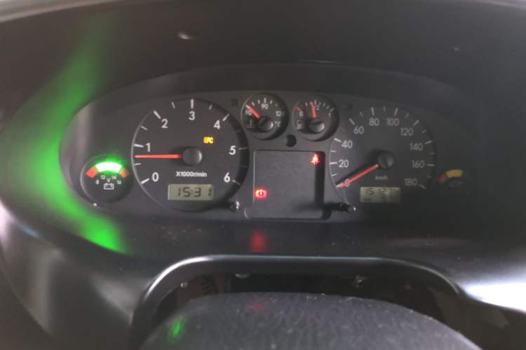 Used JAC Refine 2015 1.9T Shuttle Long-Wheelbase Comfort Model HFC4DB1-2C Instrument Cluster