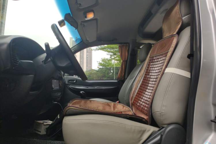 Used JAC Refine 2015 2.0L Shuttle Gasoline Long-Wheelbase Comfort Version HFC4GA3-3D Left Front Seat
