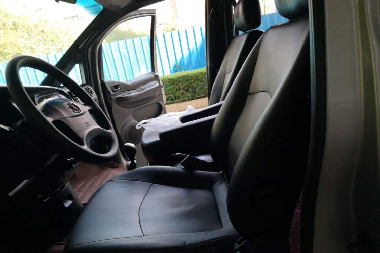 Used JAC Refine 2015 1.9T Shuttle Long-Wheelbase Comfort Model HFC4DB1-2C Left Front Seat