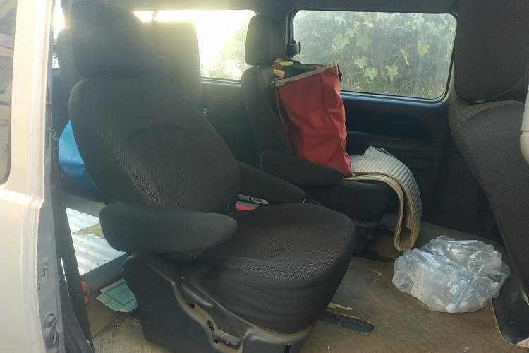 Used JAC Refine 2015 2.0L Shuttle Gasoline Long-Wheelbase Standard Version HFC4GA3-3D Left Rear Seat