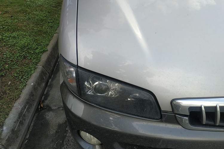 Used JAC Refine 2015 2.0L Shuttle Gasoline Long-Wheelbase Standard Version HFC4GA3-3D Right Front Headlight