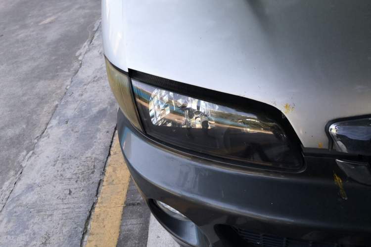 Used JAC Refine 2015 1.9T Shuttle Long-Wheelbase Comfort Model HFC4DB1-2C Right Front Headlight
