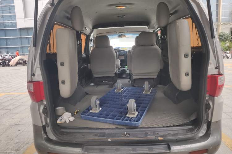 Used JAC Refine 2015 2.0L Shuttle Gasoline Long-Wheelbase Comfort Version HFC4GA3-3D Trunk