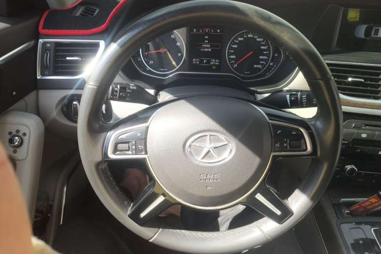 Used JAC Refine A60 2017 1.5 TGDI Automatic Luxury Model Steering Wheel