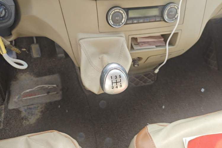 Used JAC Refine E3  Gear Lever