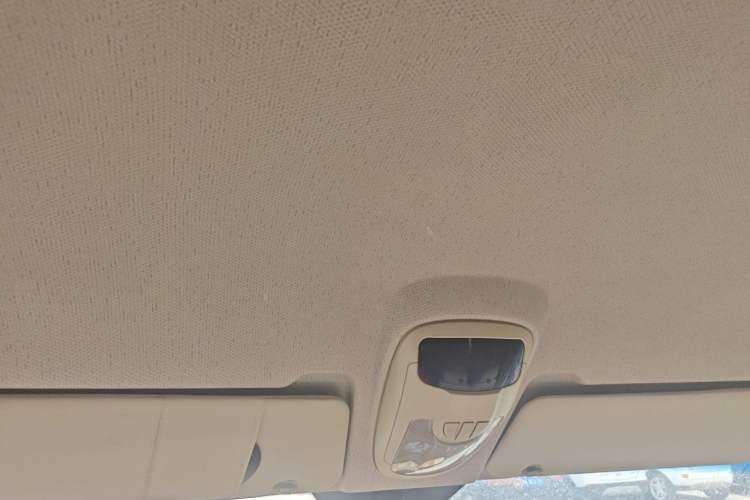 Used JAC Refine E3  Headliner