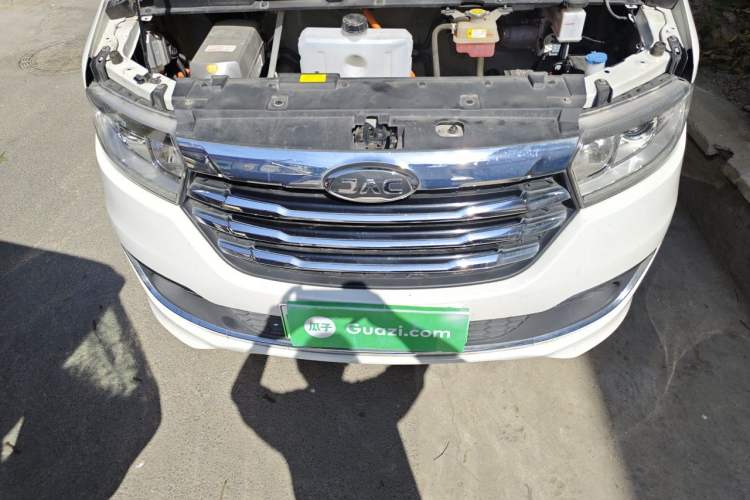 Used JAC Refine E3 2023 Deluxe Edition Engine Bay