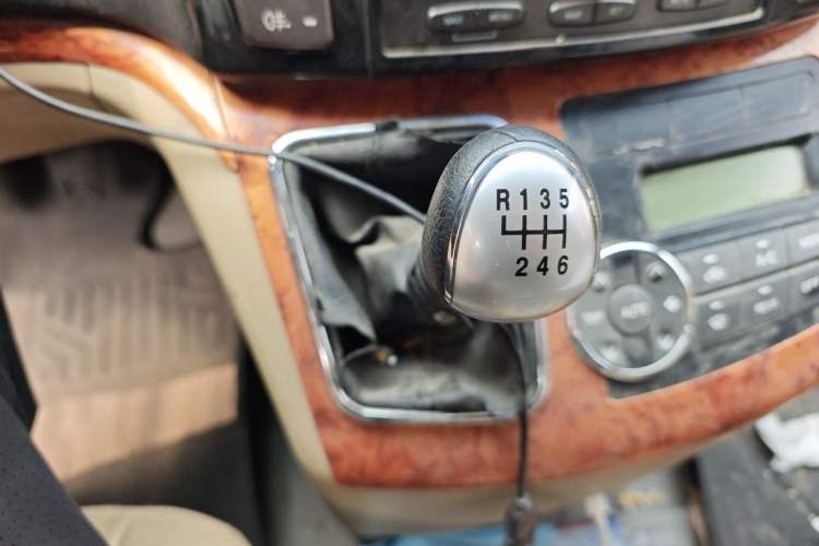 Used JAC Refine L5  Gear Lever