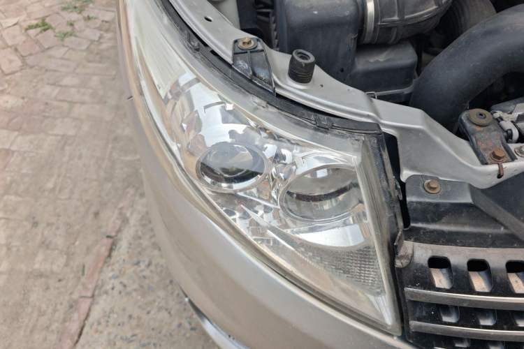Used JAC Refine L5  Right Front Headlight