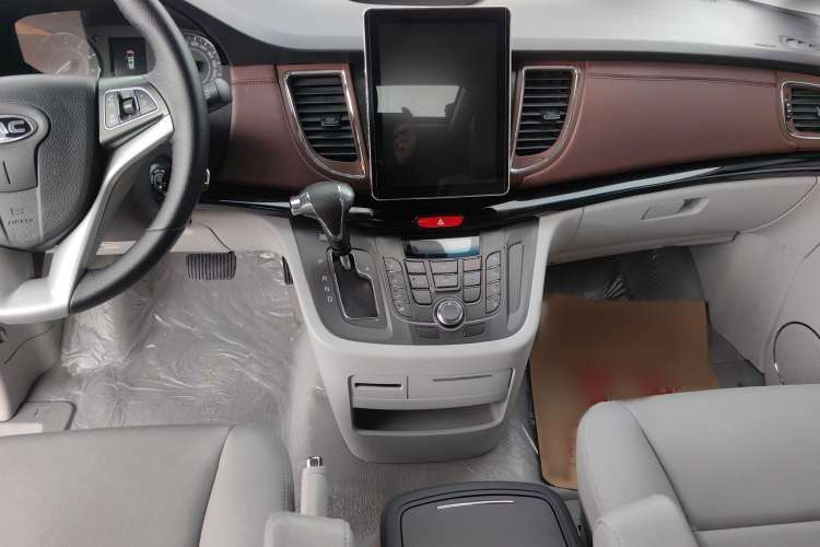 Used JAC Refine L5 2022 2.0T Automatic Business Edition Audio And AC Panel