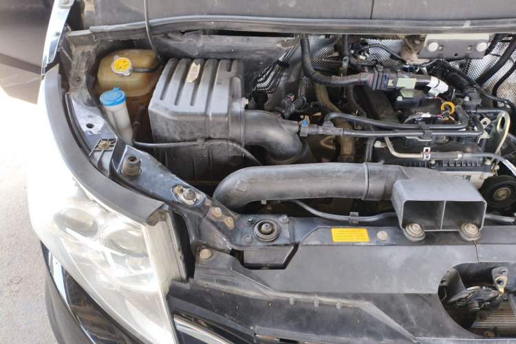 Used JAC Refine L5 2022 2.0T Automatic Business Edition Engine Bay Right