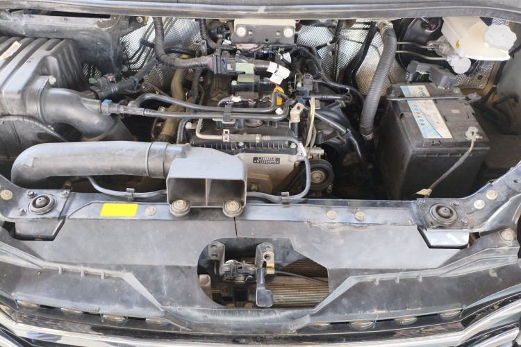 Used JAC Refine L5 2022 2.0T Automatic Business Edition Engine Bay