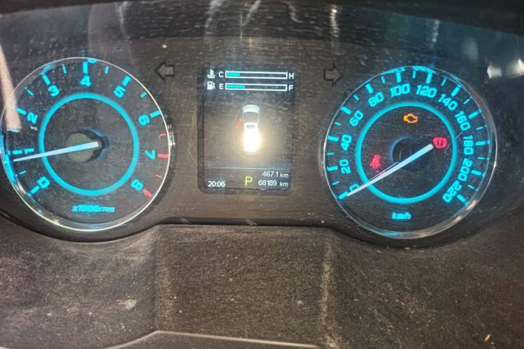 Used JAC Refine L5 2022 2.0T Automatic Business Edition Odometer Close Up