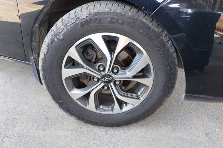 Used JAC Refine L5 2022 2.0T Automatic Business Edition Right Front Wheel Hub