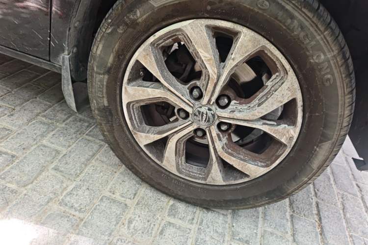 Used JAC Refine L5 2022 2.0T Automatic Business Edition Right Front Wheel Hub