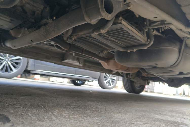 Used JAC Refine L5 2022 2.0T Automatic Business Edition Chassis Front Left