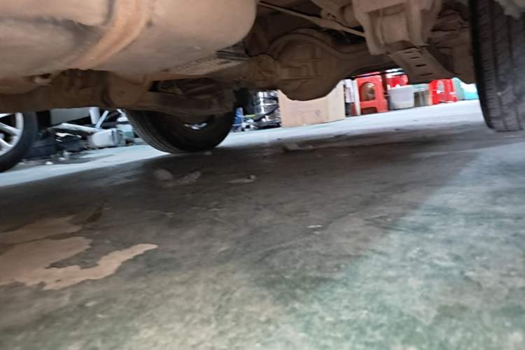Used JAC Refine L5 2022 2.0T Automatic Business Edition Chassis Rear Left