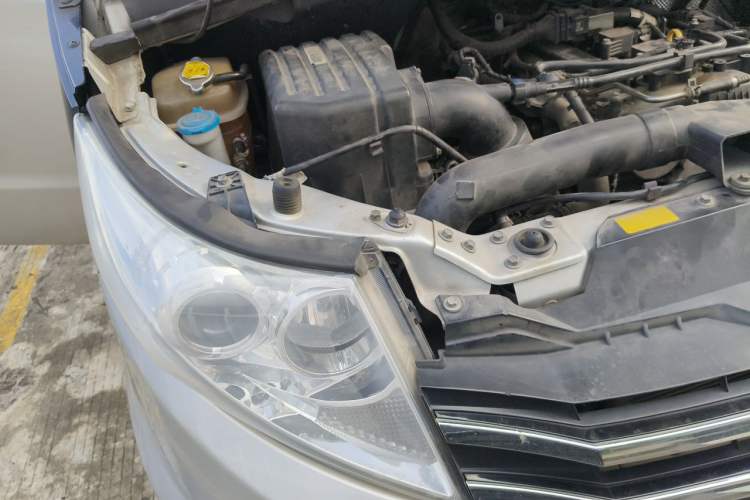 Used JAC Refine L5 2022 2.0T Automatic Business Edition Engine Bay Right