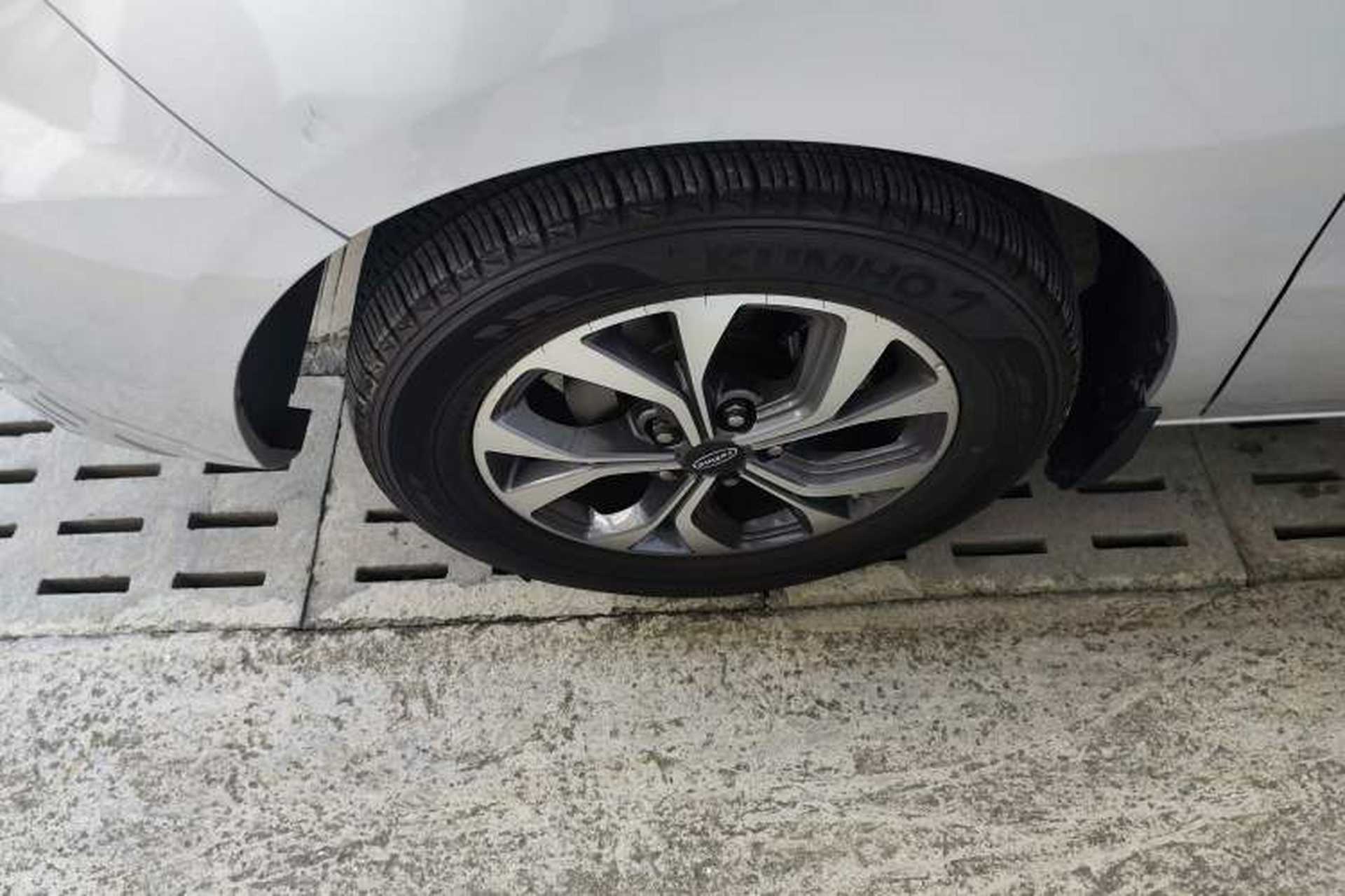 Used JAC Refine L5 2022 2.0T Automatic Business Edition Exterior 7