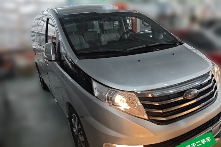 Used JAC Refine L5 2022 2.0T Automatic Business Edition Front Right 45 Deg