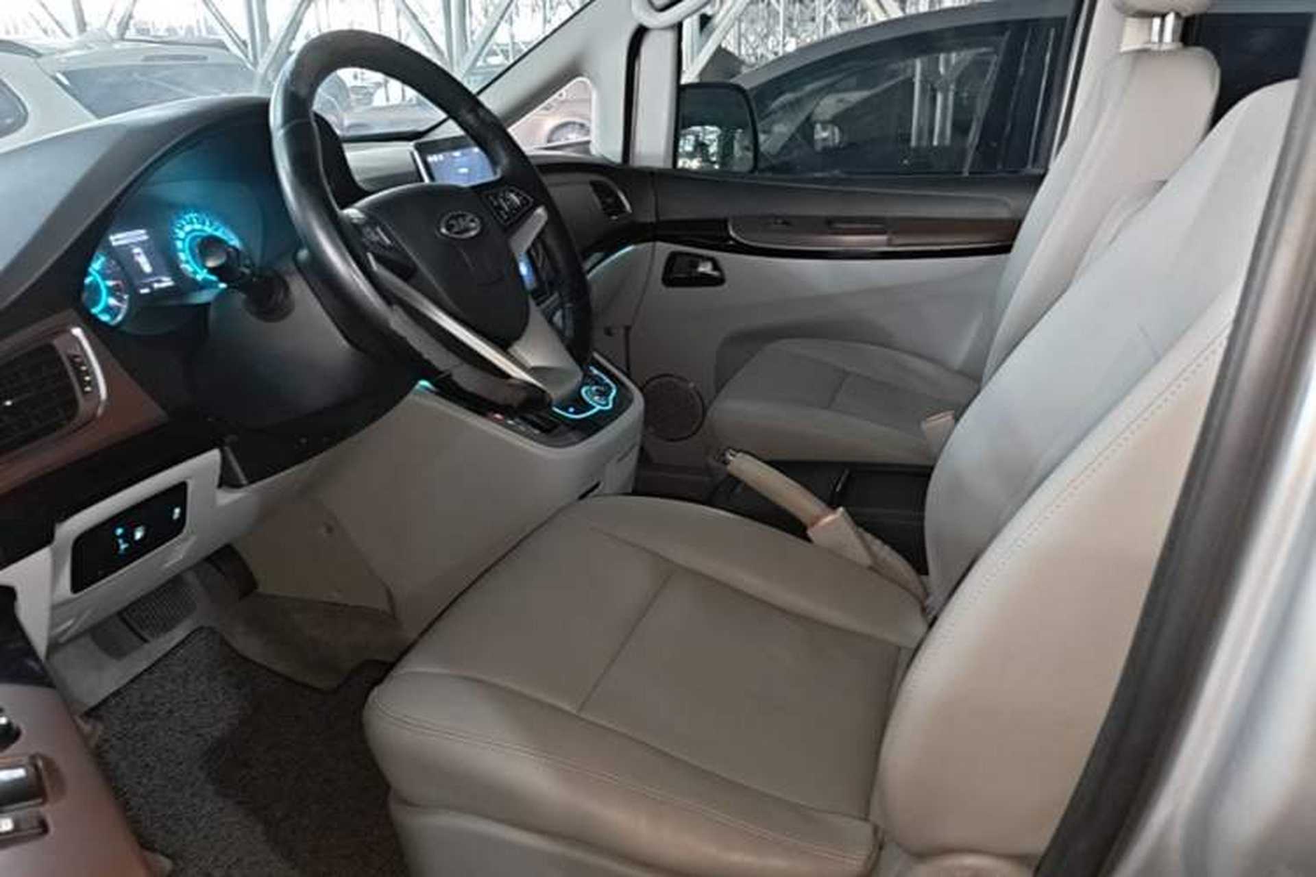 Used JAC Refine L5 2022 2.0T Automatic Business Edition Left Front Seat