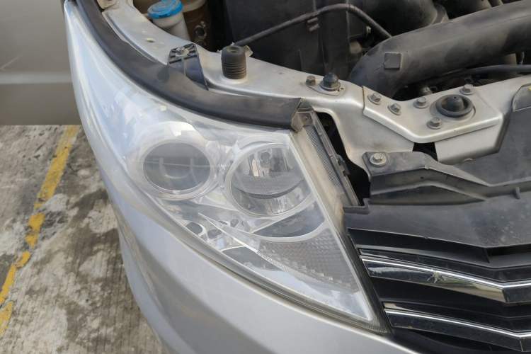 Used JAC Refine L5 2022 2.0T Automatic Business Edition Right Front Headlight