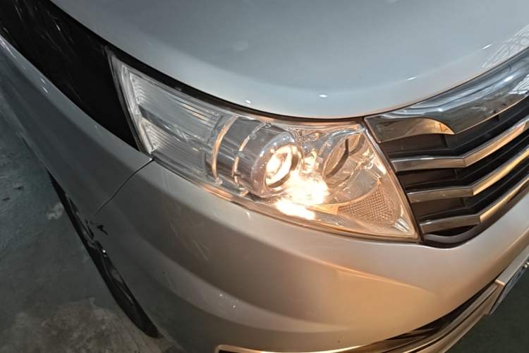 Used JAC Refine L5 2022 2.0T Automatic Business Edition Right Front Headlight