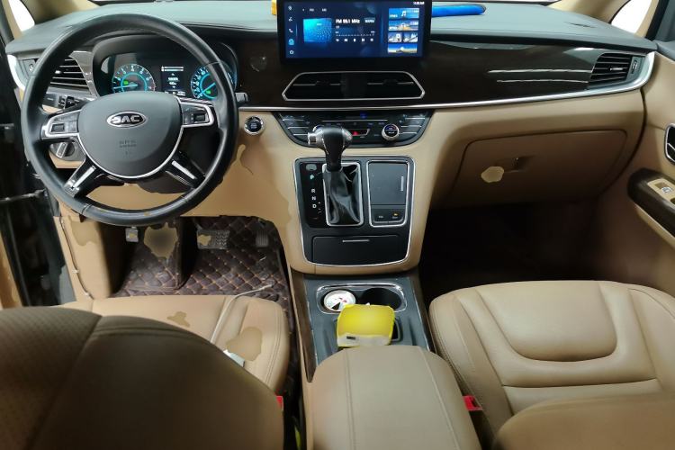 Used JAC Refine L6 MAX 2021 2.0T Automatic Luxury Version Center Console