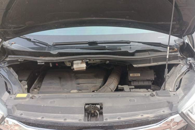 Used JAC Refine L6 MAX 2021 2.0T Automatic Comfort Edition Engine Bay