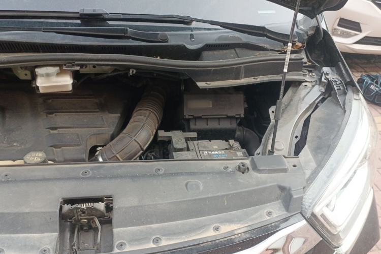 Used JAC Refine L6 MAX 2021 2.0T Automatic Comfort Edition Engine Bay Left