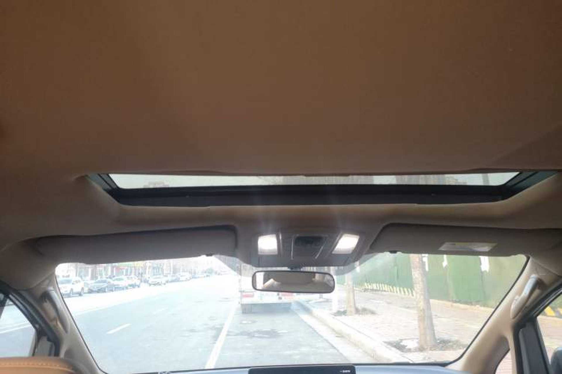Used JAC Refine L6 MAX 2021 2.0T Automatic Luxury Version Headliner