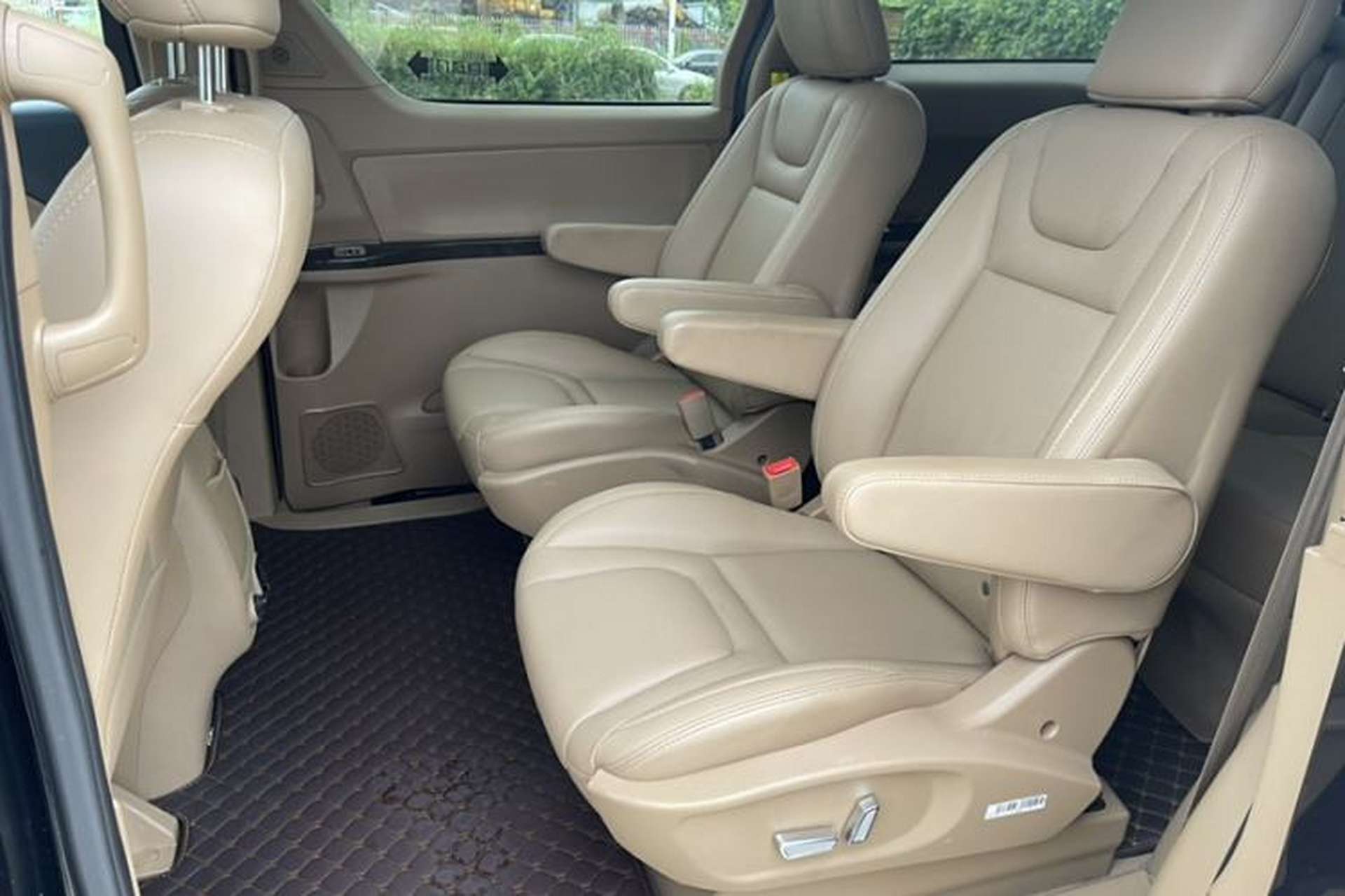 Used JAC Refine L6 MAX 2021 2.0T Automatic Supreme Edition Interior 5