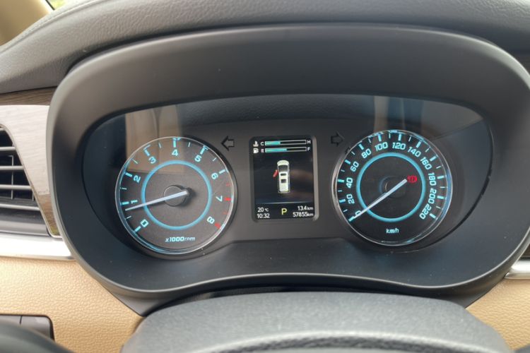 Used JAC Refine L6 MAX 2021 2.0T Automatic Supreme Edition Odometer Close Up