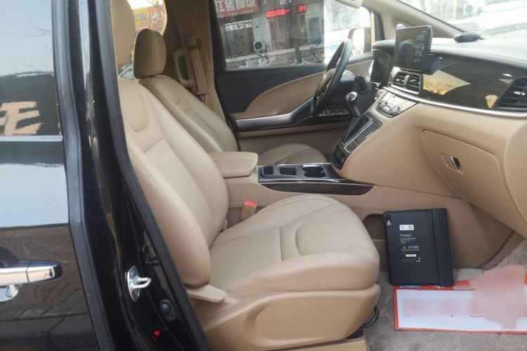 Used JAC Refine L6 MAX 2021 2.0T Automatic Luxury Version Right Front Seat