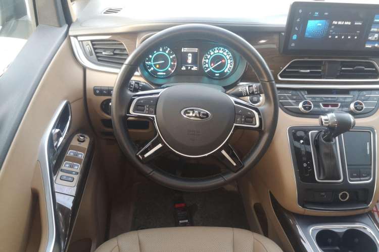Used JAC Refine L6 MAX 2021 2.0T Automatic Luxury Version Steering Wheel