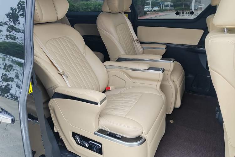 Used JAC Refine L6 MAX 2022 2.0T Automatic High-Power Flagship Edition Interior 6