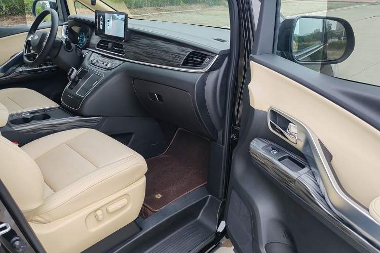Used JAC Refine L6 MAX 2022 2.0T Automatic High-Power Flagship Edition Right Front Seat