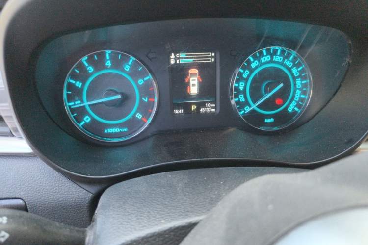 Used JAC Refine L6 MAX 2022 2.0T Automatic High-Power Comfort Edition Odometer Close Up