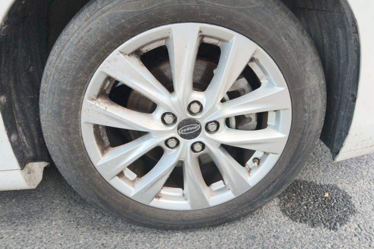 Used JAC Refine L6 MAX 2022 2.0T Automatic High-Power Comfort Edition Right Front Wheel Hub