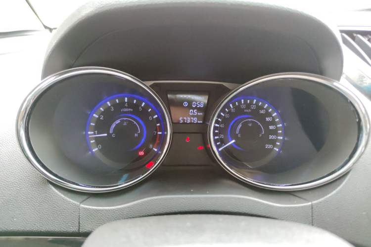 Used JAC Refine M2 2013 1.8L Manual Luxury Smart Model 5 Seats Instrument Cluster