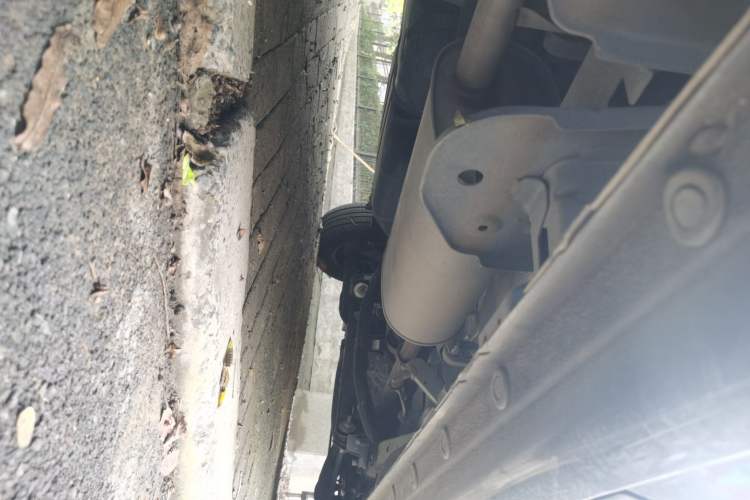 Used JAC Refine M3 2022 PLUS Standard Model 1.5T Chassis Rear Right